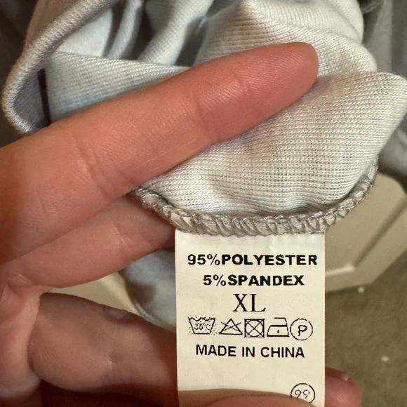 Gray & Blue Ombre Hoodie with Button Detail - Picture 3 of 3